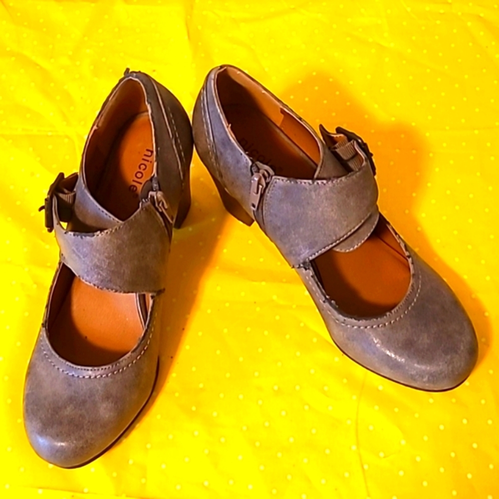 ✨️Vintage Women's Nicole Heels👠